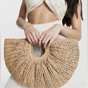 Half-Moon Woven Straw Tote Bag - Natural